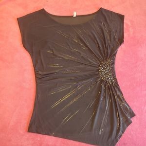 Passport's Women's top